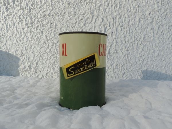 Bidon d'huile Castrol