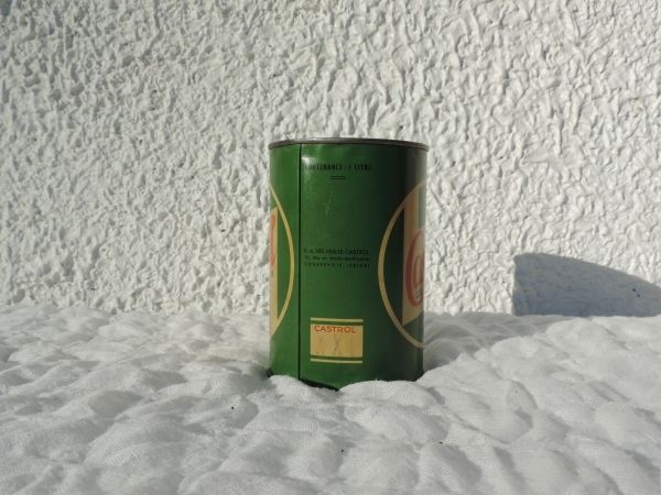 Bidon d'huile Castrol