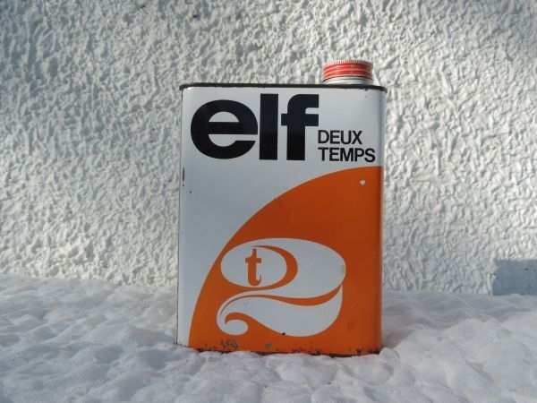 Bidon d'huile Elf