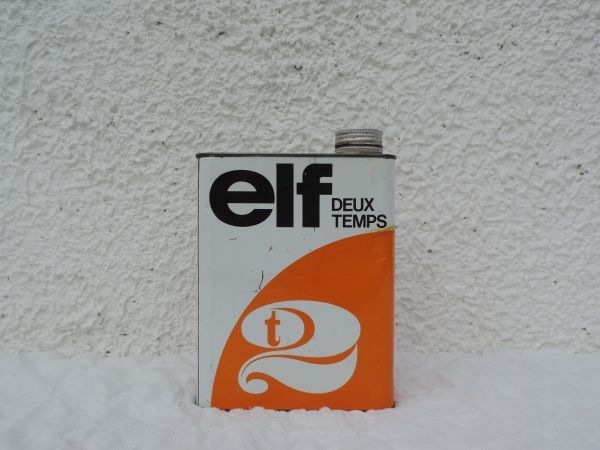 Bidon d'huile Elf