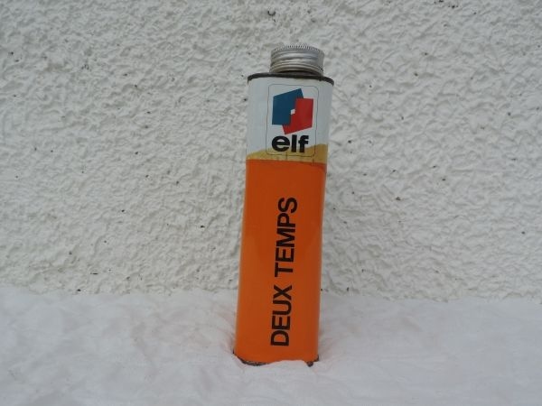 Bidon d'huile Elf