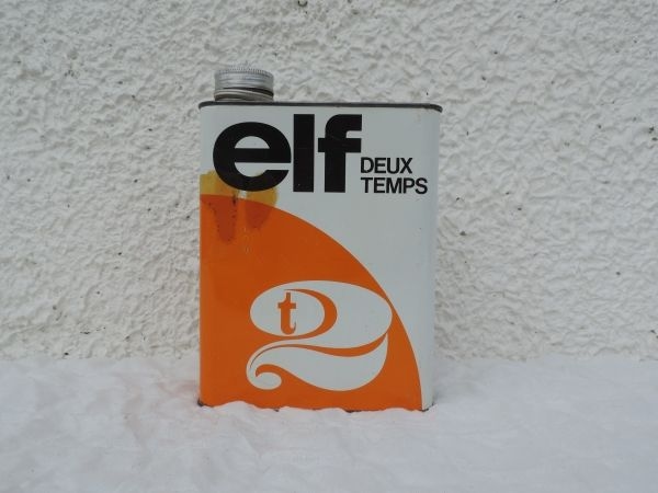 Bidon d'huile Elf