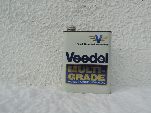 Bidon d'huile Veedol