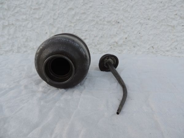 Burette ancienne