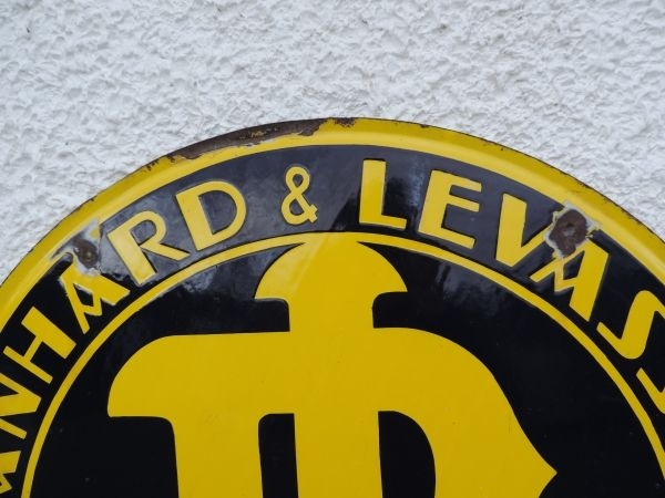 Plaque émaillée Panhard & Levassor