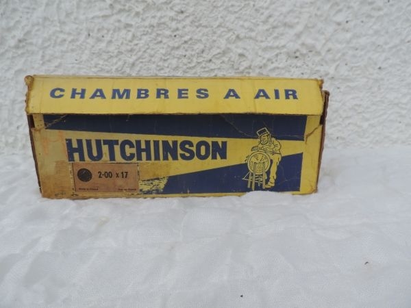 Boite HUTCHINSON