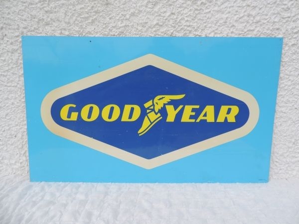 Plaque GOOD/YEAR