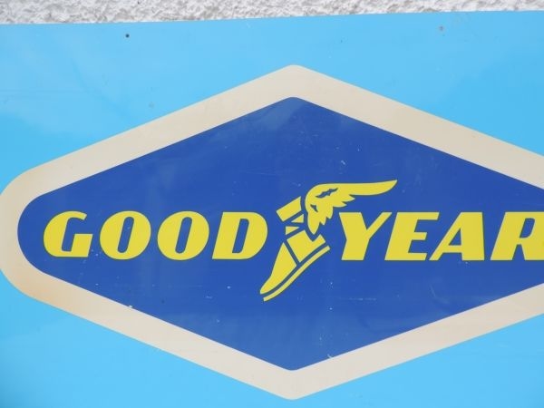 Plaque GOOD/YEAR