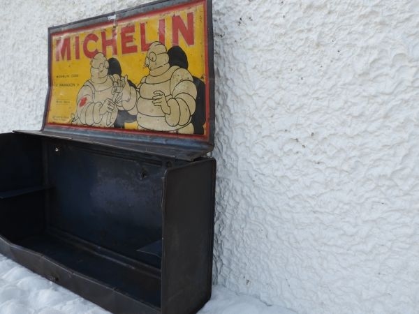 Boite MICHELIN nécéssaire de réparation