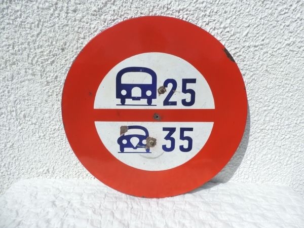 Panneau de signalisation