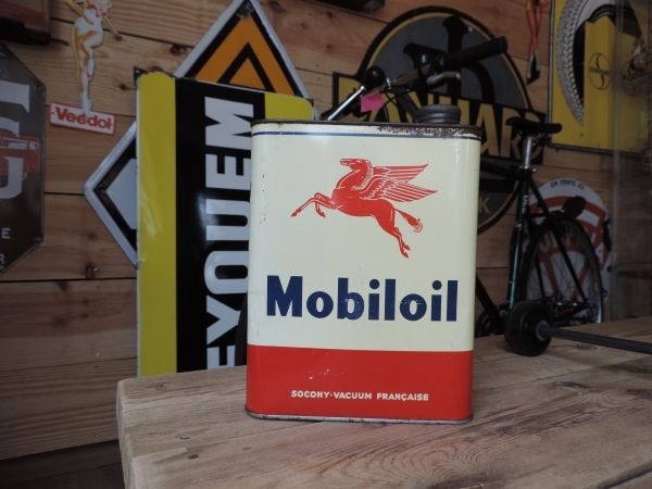 Bidon d'huile Mobiloil