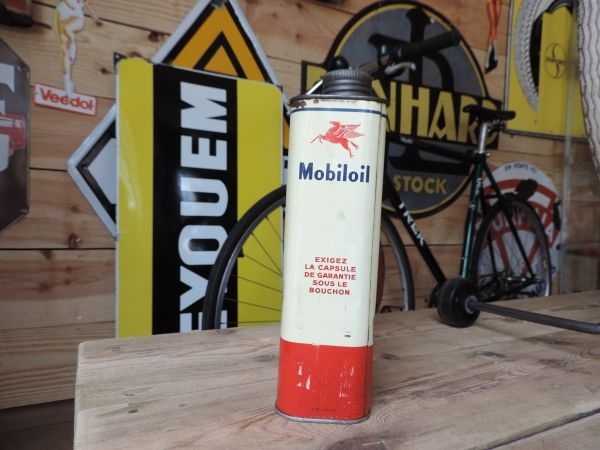 Bidon d'huile Mobiloil