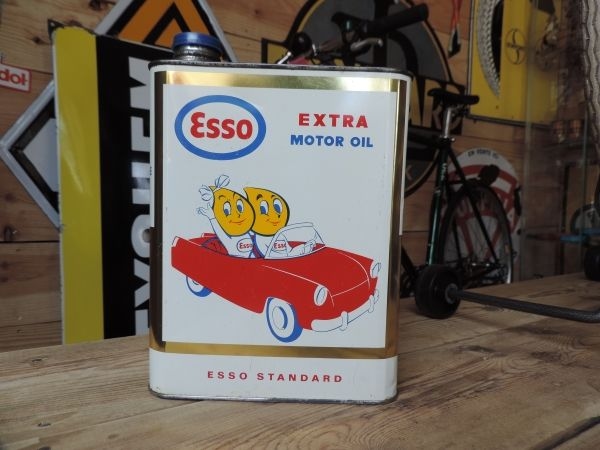Bidon d'huile Esso
