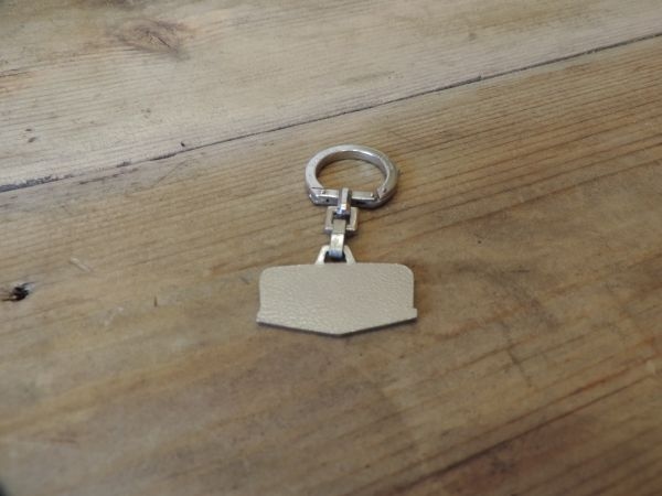 Porte clés Mobil