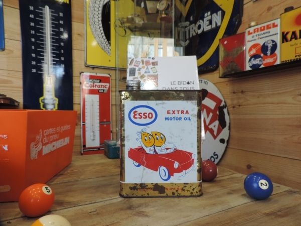 Bidon d'huile ESSO