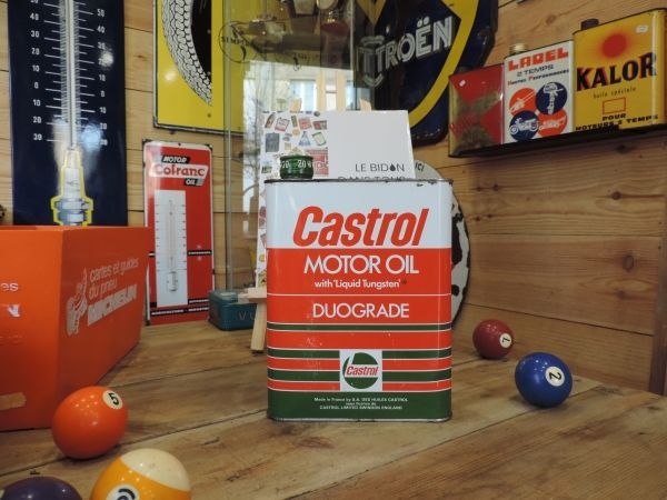Bidon d'huile Castrol