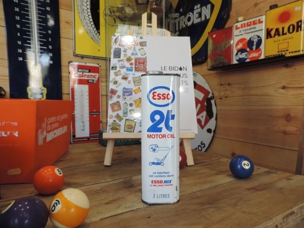 Bidon d'huile Esso