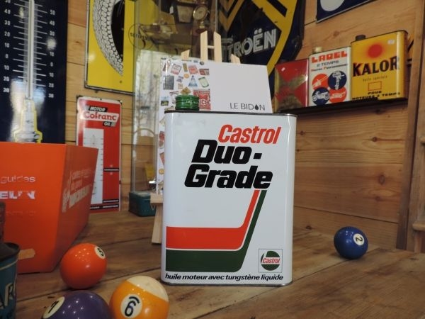 Bidon d'huile Castrol