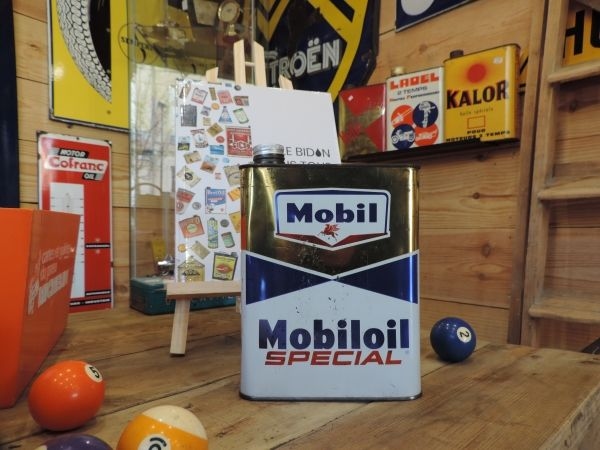 Bidon d'huile Mobiloil