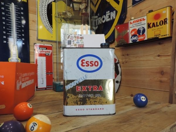 Bidon d'huile Esso