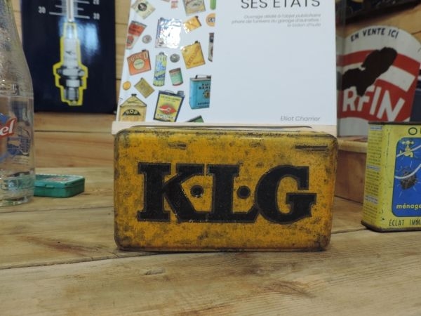 Boîte K.L.G