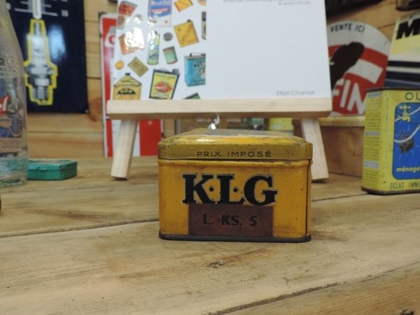 Boîte K.L.G