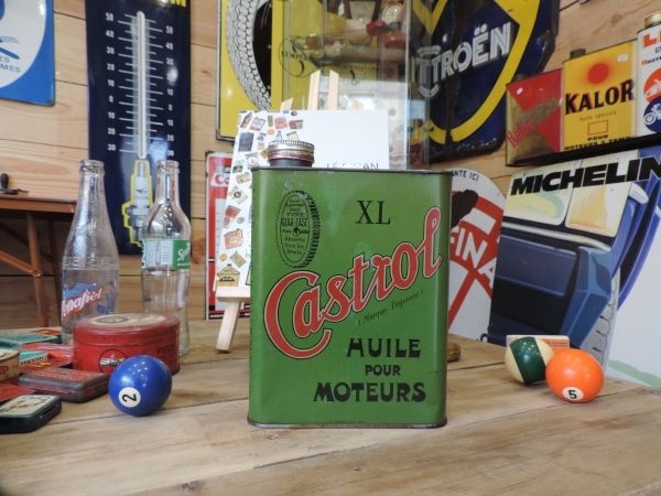 Bidon d'huile Castrol