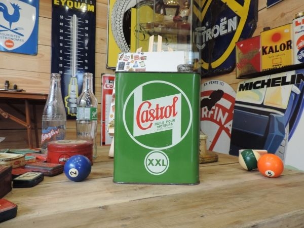 Bidon d'huile Castrol