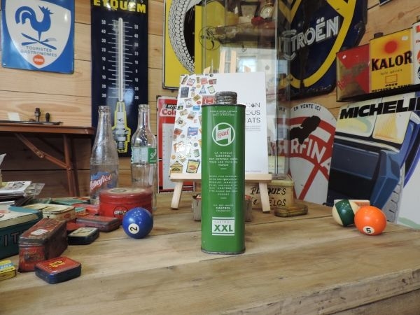 Bidon d'huile Castrol