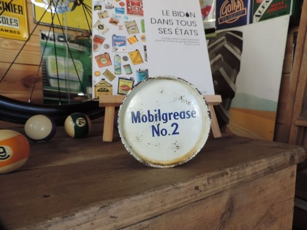 Pot de graisse Mobil