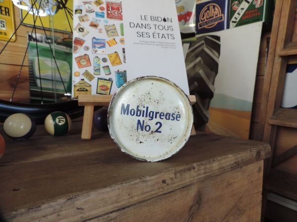 Pot de graisse Mobil