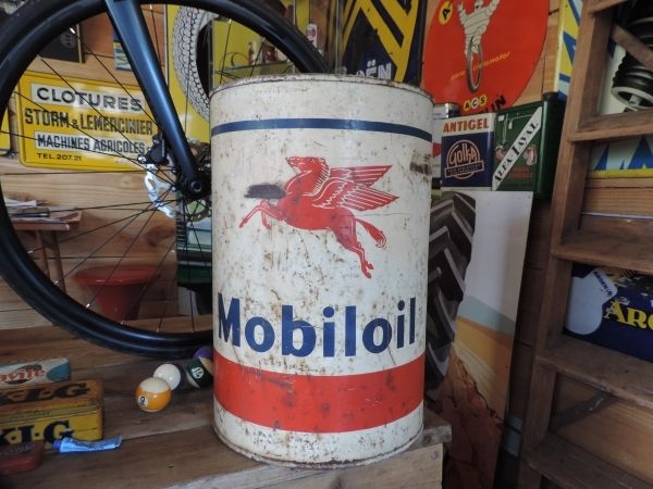 Fut à huile Mobiloil