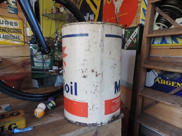 Fut à huile Mobiloil
