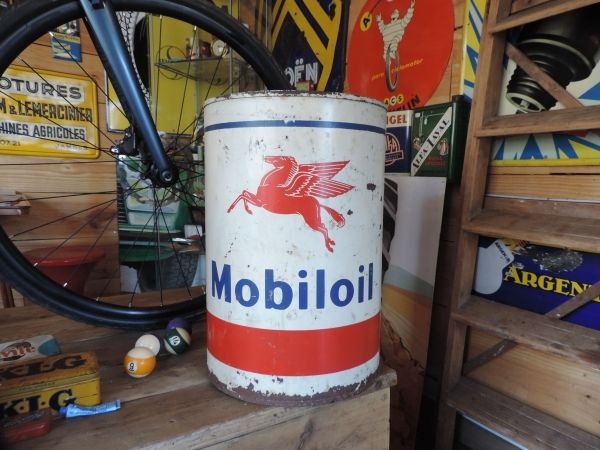 Fut à huile Mobiloil