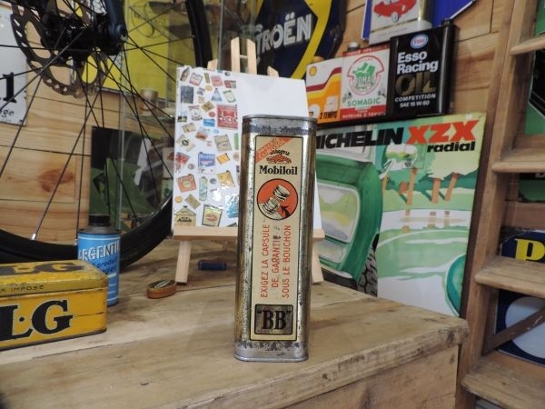 Bidon d'huile Mobiloil