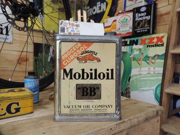 Bidon d'huile Mobiloil