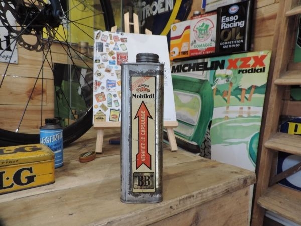 Bidon d'huile Mobiloil