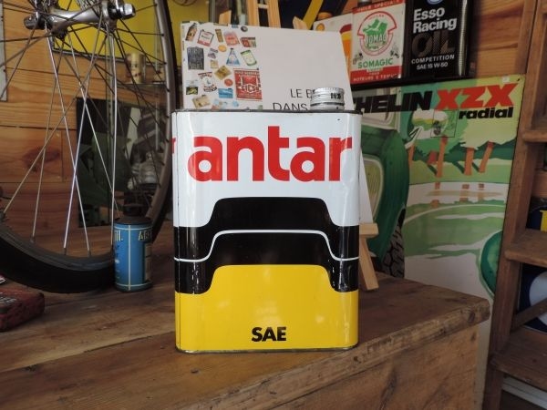 Bidon d'huile Antar
