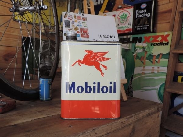 Bidon d'huile Mobiloil