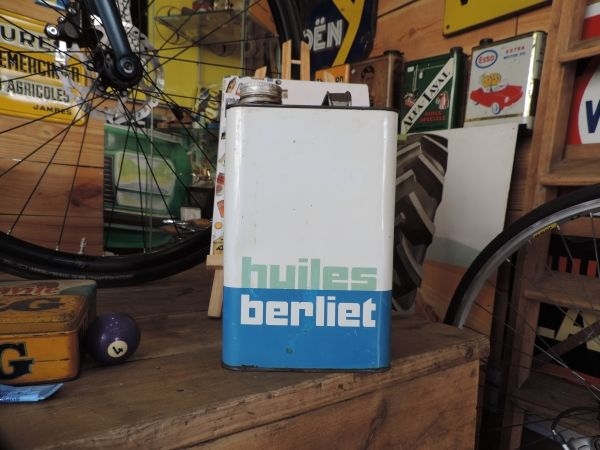 Bidon d'huile Berliet