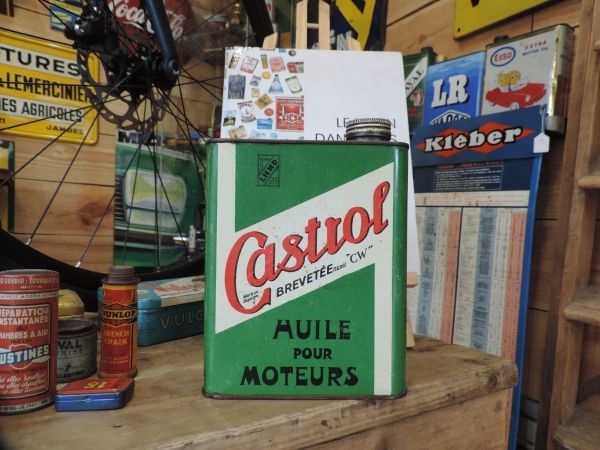 Bidon d'huile Castrol