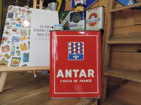 Bidon d'huile Antar