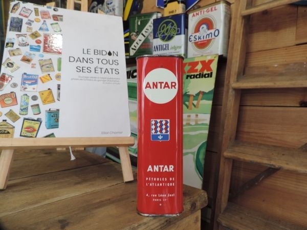 Bidon d'huile Antar