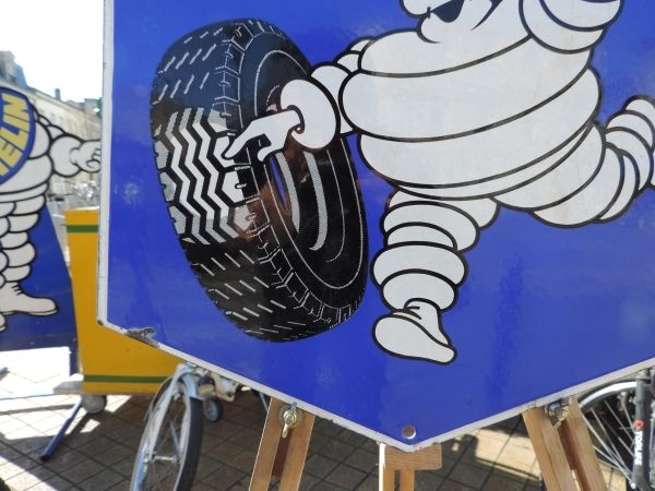 Plaque émaillée Michelin