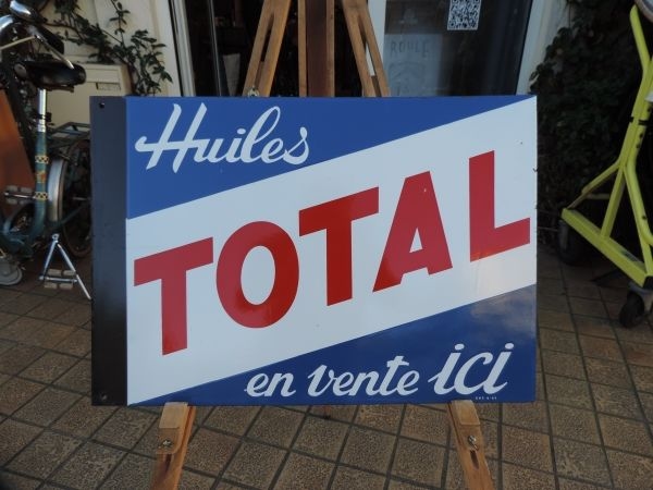 Plaque émaillée TOTAL