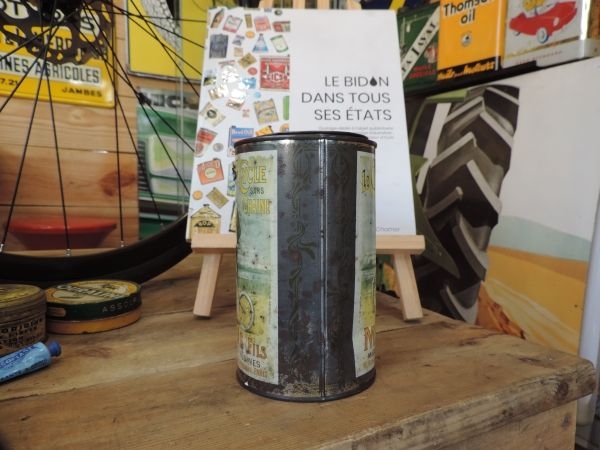 Boîte publicitaire Le Cyclone