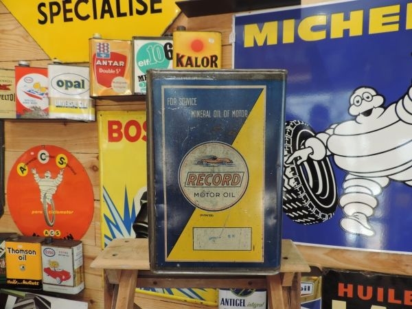 Bidon d'huile Record