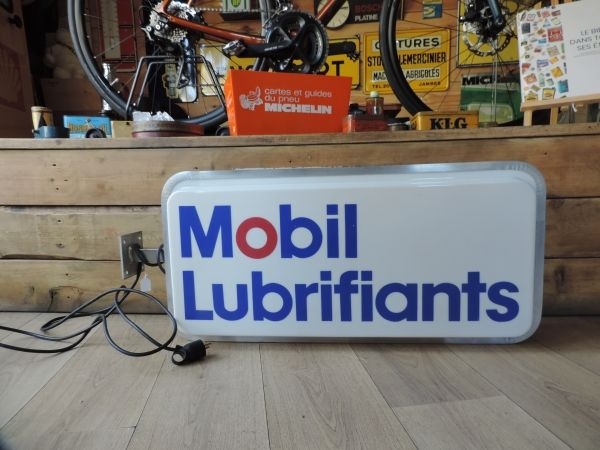 Enseigne lumineuse Mobil