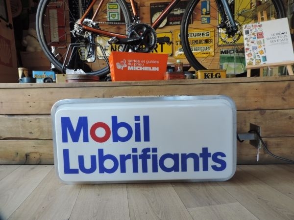 Enseigne lumineuse Mobil