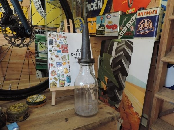 Bouteilles à huile Castrol